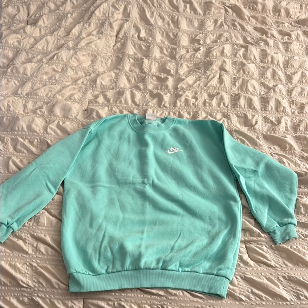 Nike Blue Crew Neck Sweater Relaxed Fit kids large